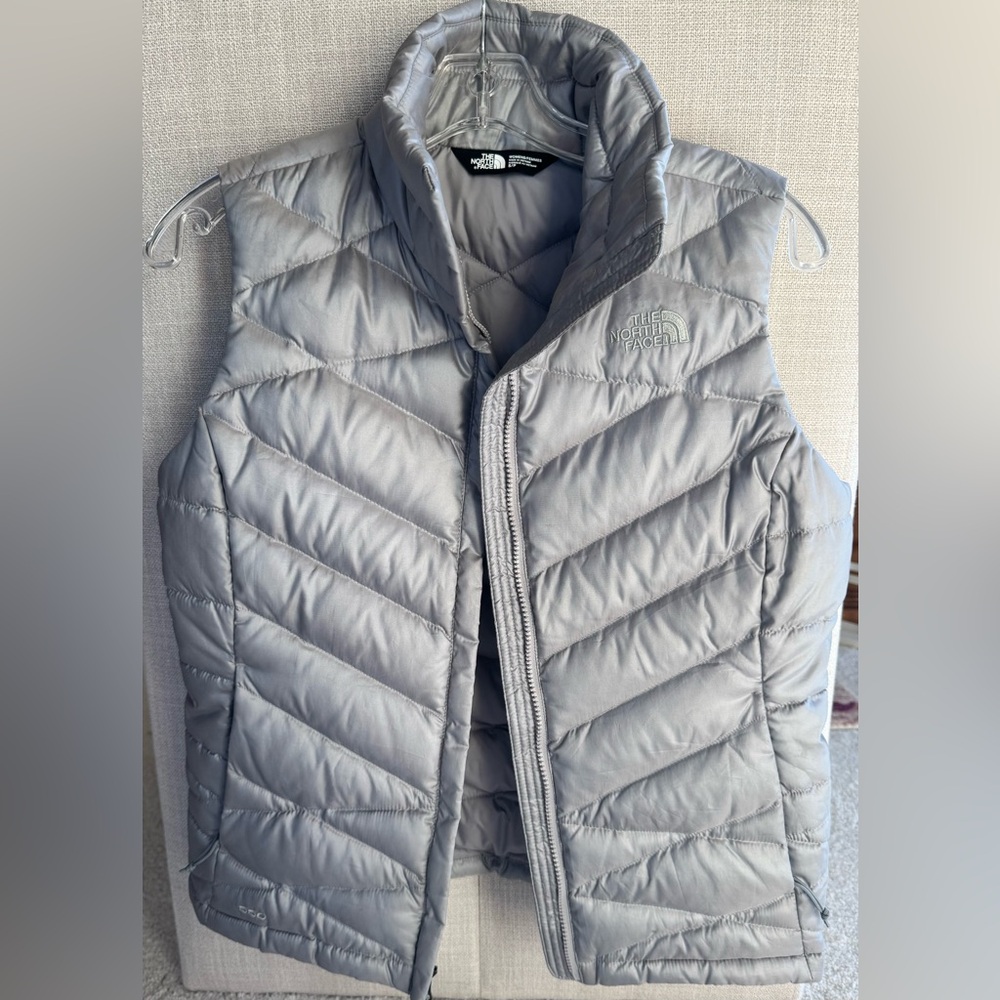 The North Face ACONCAGUA puffer WOMEN’S vest 
Like New: EXCELLENT CONDITION